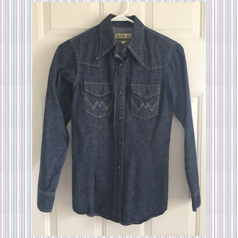 REPLAY denim button down 💙